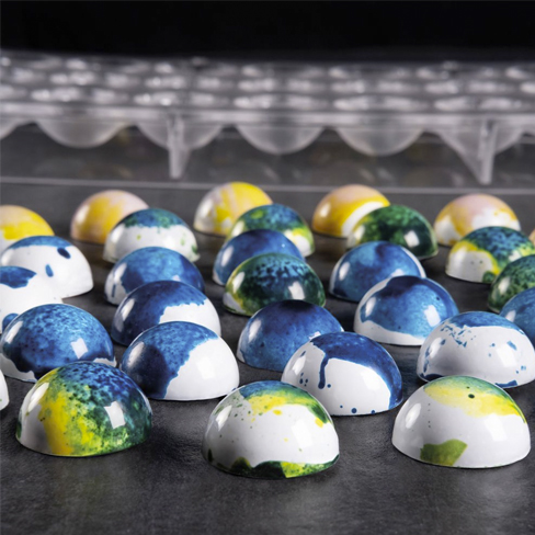 Hemisphere Moulds Ø mm 65x32,5 h +/- 72 g - 8 Indents - Mould dim mm 275x175